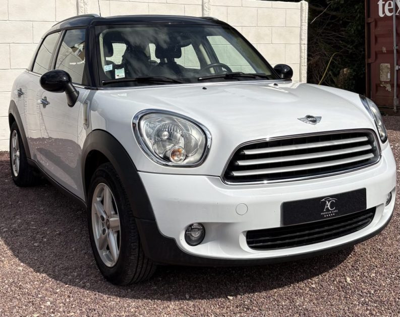 MINI COUNTRYMAN COOPER D 112ch SALT  TOIT OUVRANT / CROCHET D’ATTELAGE / RADAR DE RECUL