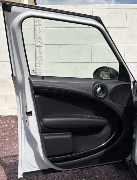 MINI COUNTRYMAN COOPER D 112ch SALT TOIT OUVRANT / CROCHET D’ATTELAGE / RADAR DE RECUL