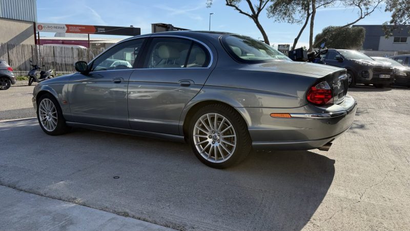 JAGUAR S-TYPE II 4.2 V8 / 298CV  2002
