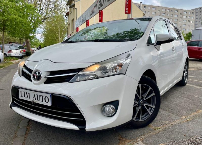 TOYOTA VERSO 112 D-4D SkyView **1ère Main**