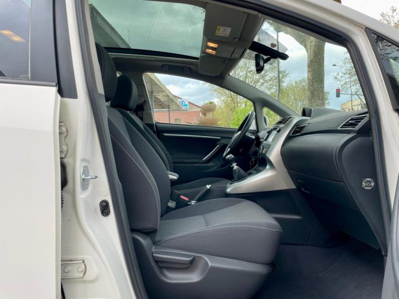 TOYOTA VERSO 112 D-4D SkyView **1ère Main**