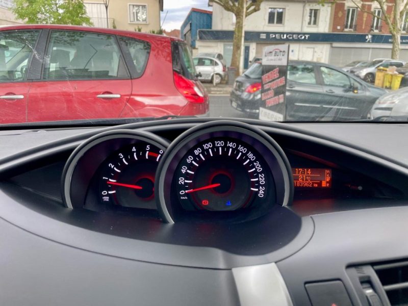 TOYOTA VERSO 112 D-4D SkyView **1ère Main**