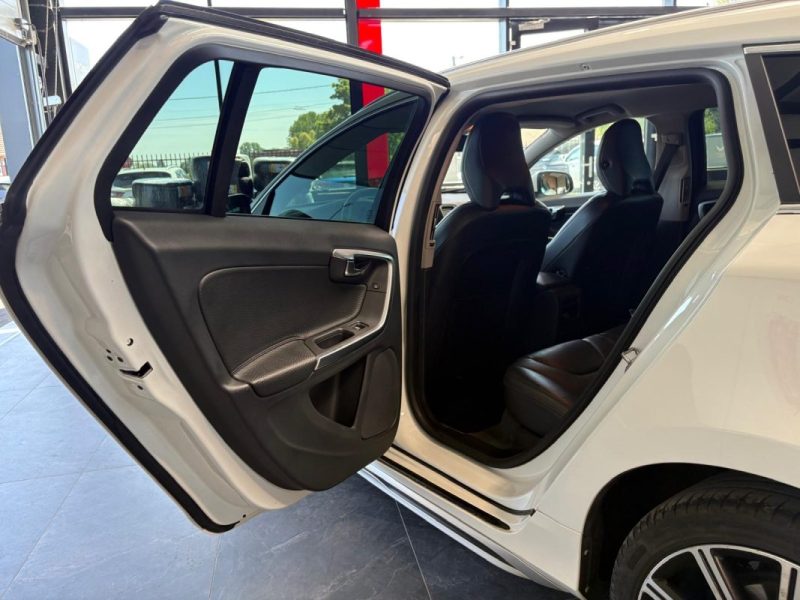 🚗 VOLVO V60 2.0 D4 163 CH  ⚙️ sièges chauffants ♨️ radar recul 📡 Bluetooth 📱🛡️ Garantie 6 mois