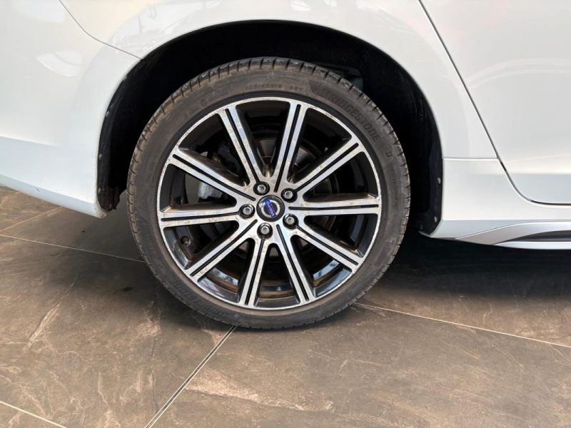 🚗 VOLVO V60 2.0 D4 163 CH  ⚙️ sièges chauffants ♨️ radar recul 📡 Bluetooth 📱🛡️ Garantie 6 mois