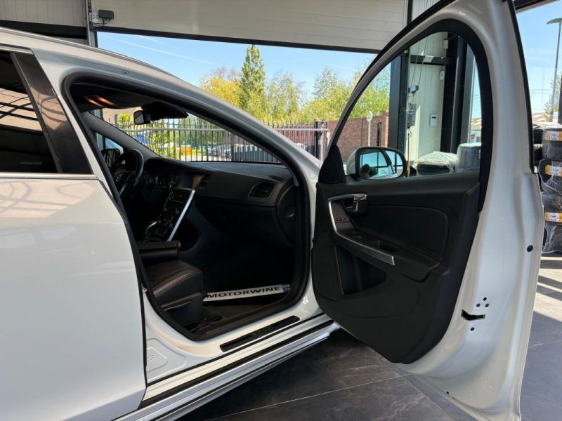 🚗 VOLVO V60 2.0 D4 163 CH  ⚙️ sièges chauffants ♨️ radar recul 📡 Bluetooth 📱🛡️ Garantie 6 mois