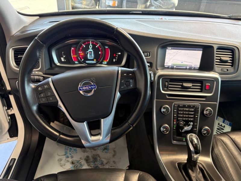 🚗 VOLVO V60 2.0 D4 163 CH  ⚙️ sièges chauffants ♨️ radar recul 📡 Bluetooth 📱🛡️ Garantie 6 mois