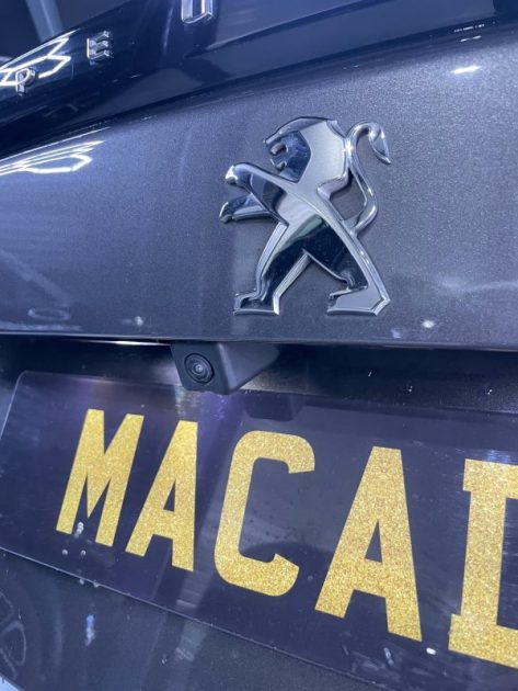 PEUGEOT 2008 1.5 BLUEHDI 130CH ALLURE BUSINESS EAT8 