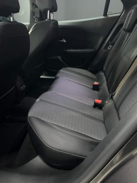 PEUGEOT 2008 1.5 BLUEHDI 130CH ALLURE BUSINESS EAT8 