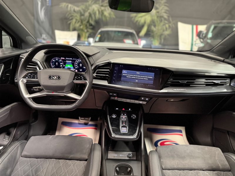 MAGNIFIQUE AUDI Q4 E-TRON 40 204CH S LINE ( PREMIERE MAIN, TOIT OUVRANT PANORAMIQUE, FINITION S LINE