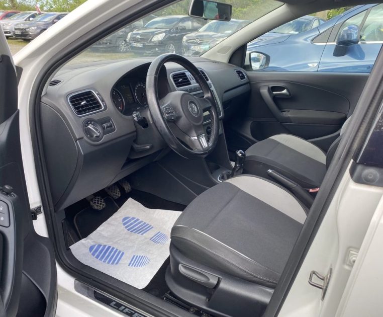 VOLKSWAGEN POLO 1.6 TDI 90CH CONFORTLINE / Garantie 3 mois