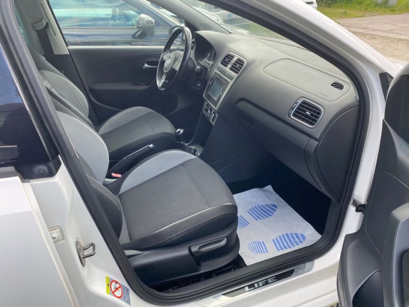 VOLKSWAGEN POLO 1.6 TDI 90CH CONFORTLINE / Garantie 3 mois