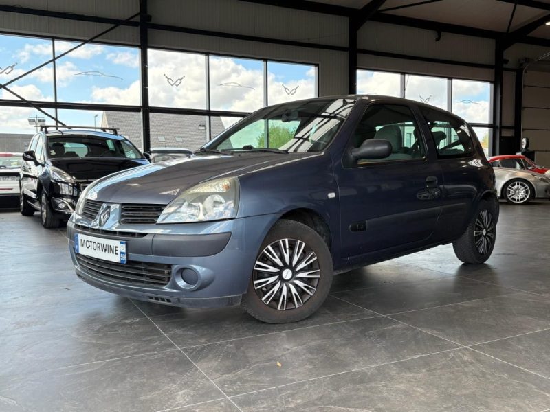 🚗 RENAULT CLIO CAMPUS 1.2 ⚙️ 87 000 km 📊 ❄️ Climatisation 📻 Autoradio