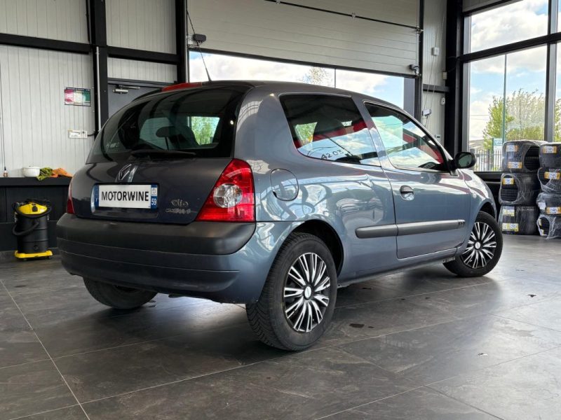 🚗 RENAULT CLIO CAMPUS 1.2 ⚙️ 87 000 km 📊 ❄️ Climatisation 📻 Autoradio