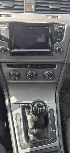 VOLKSWAGEN GOLF VII 1.6 TDI 105CH BLUEMOTION TECHNOLOGY  CONFORTLINE 2013