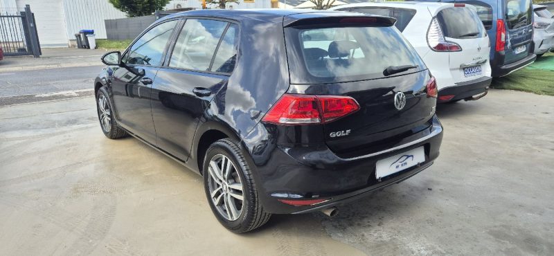 VOLKSWAGEN GOLF VII 1.6 TDI 105CH BLUEMOTION TECHNOLOGY  CONFORTLINE 2013