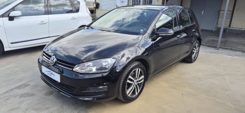 VOLKSWAGEN GOLF VII 1.6 TDI 105CH BLUEMOTION TECHNOLOGY  CONFORTLINE 2013