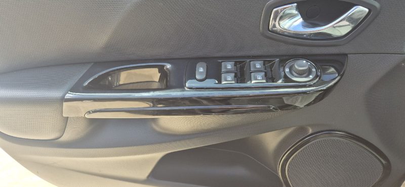 RENAULT CLIO IV 0.9 TCE 90CH ENERGY INTENS ECO² 2013