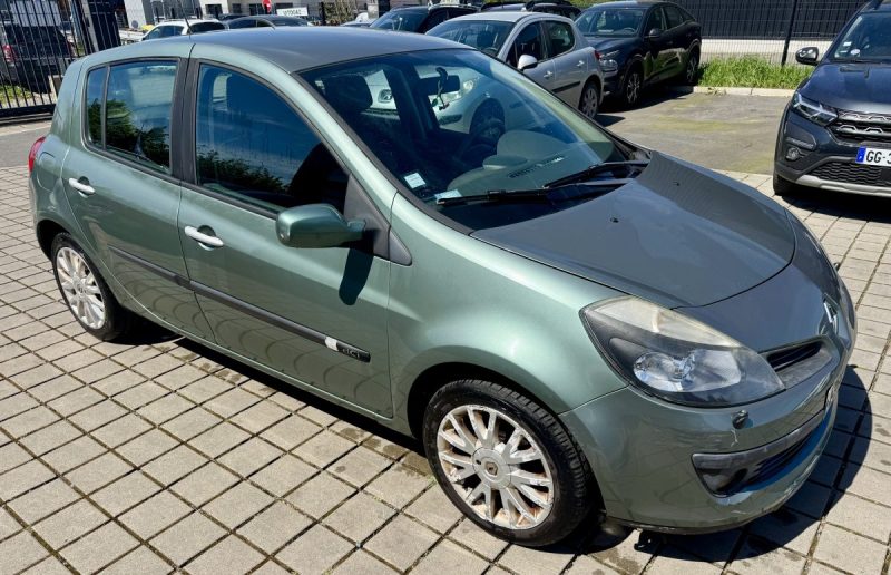 RENAULT CLIO 3 PREMIERE MAIN 1.5 DCI 86CH  2007