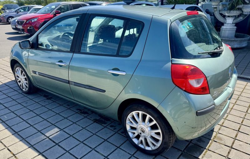 RENAULT CLIO 3 PREMIERE MAIN 1.5 DCI 86CH  2007