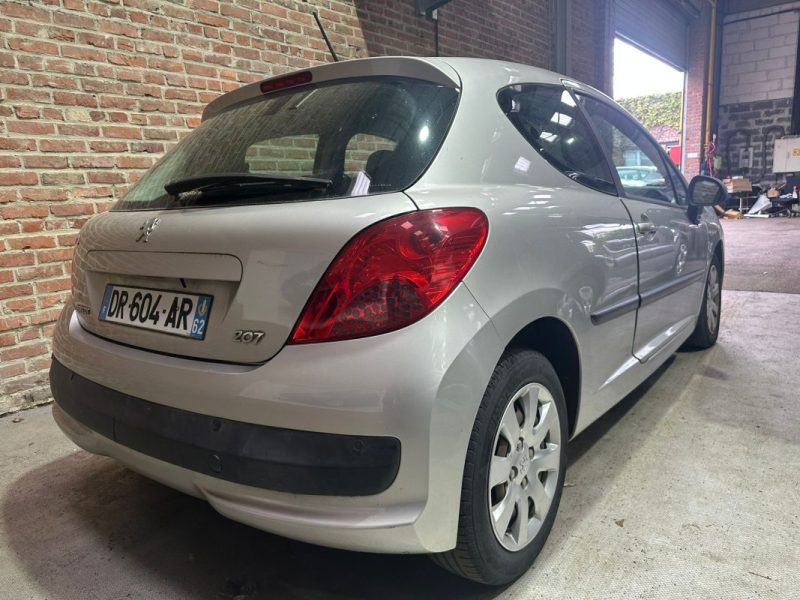 PEUGEOT 207 1.4 HDI 70 STYLE  BOX  2008