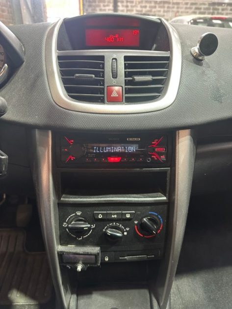 PEUGEOT 207 1.4 HDI 70 STYLE  BOX  2008