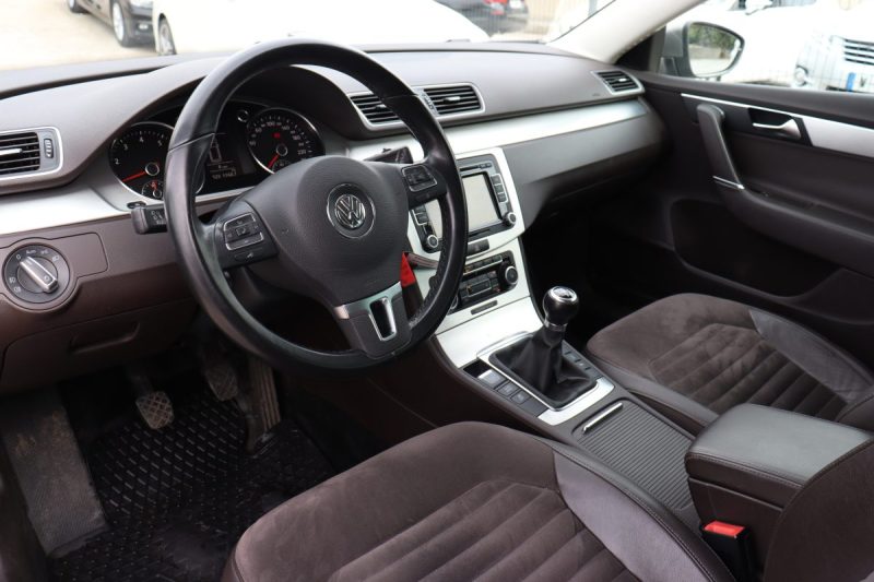 VOLKSWAGEN PASSAT VARIANT 1.8 TFSI CARAT