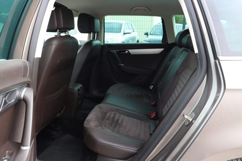 VOLKSWAGEN PASSAT VARIANT 1.8 TFSI CARAT