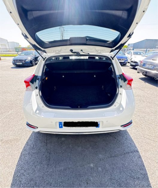 TOYOTA AURIS HSD 136H DESIGN BUSINESS 2016