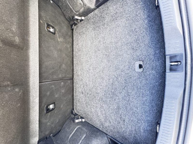 TOYOTA AURIS HSD 136H DESIGN BUSINESS 2016