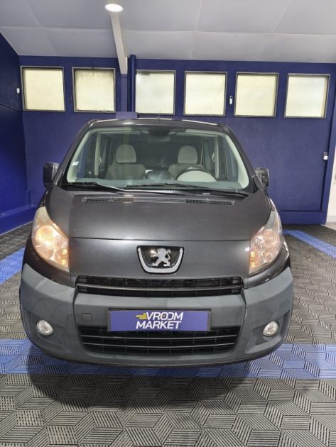 PEUGEOT EXPERT L2H1 2.0 HDI 120cv 5 PLACES AMENAGE