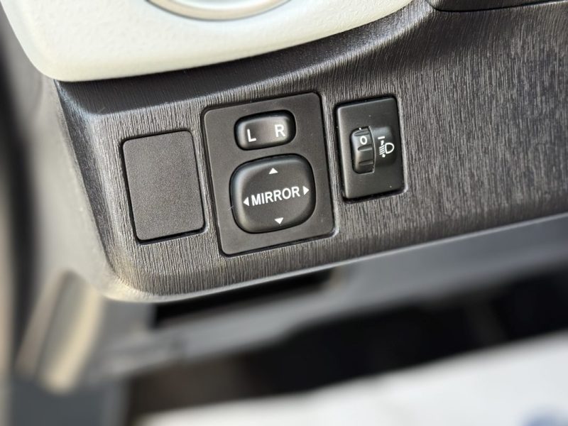 Toyota Yaris Hsd 100h Style  - Hybrid - Clim - Boite Auto - Révisée & Garantie 6 Mois