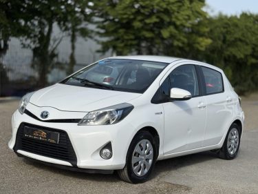Toyota Yaris Hsd 100h Style  - Hybrid - Clim - Boite Auto - Révisée & Garantie 6 Mois