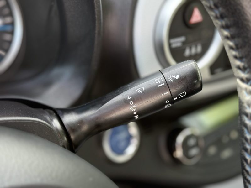 Toyota Yaris Hsd 100h Style  - Hybrid - Clim - Boite Auto - Révisée & Garantie 6 Mois