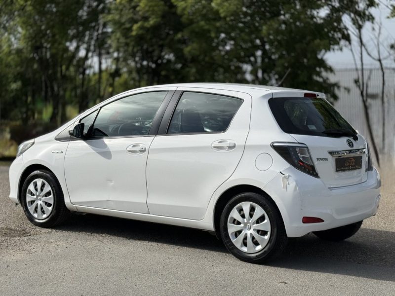 Toyota Yaris Hsd 100h Style  - Hybrid - Clim - Boite Auto - Révisée & Garantie 6 Mois