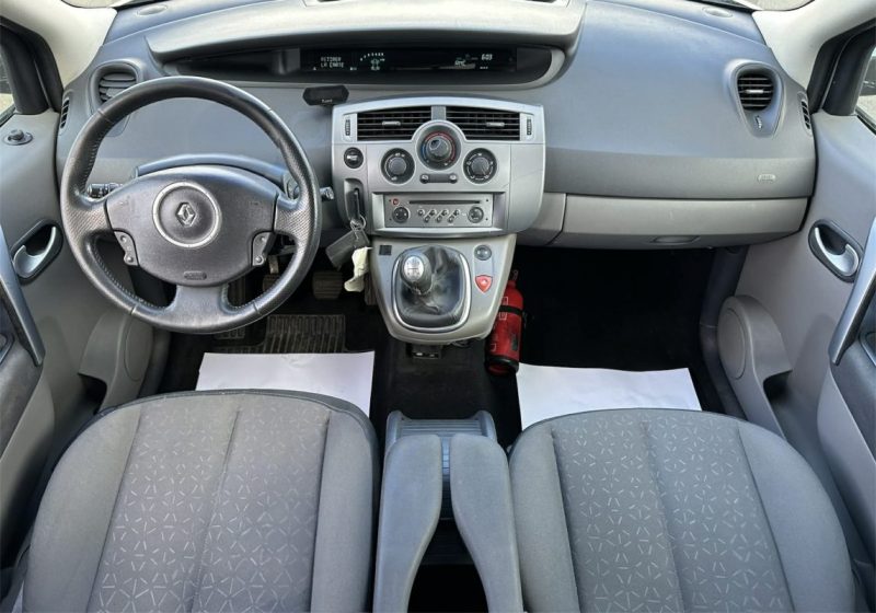 RENAULT SCENIC LATITUDE 1.5DCI 85 2008