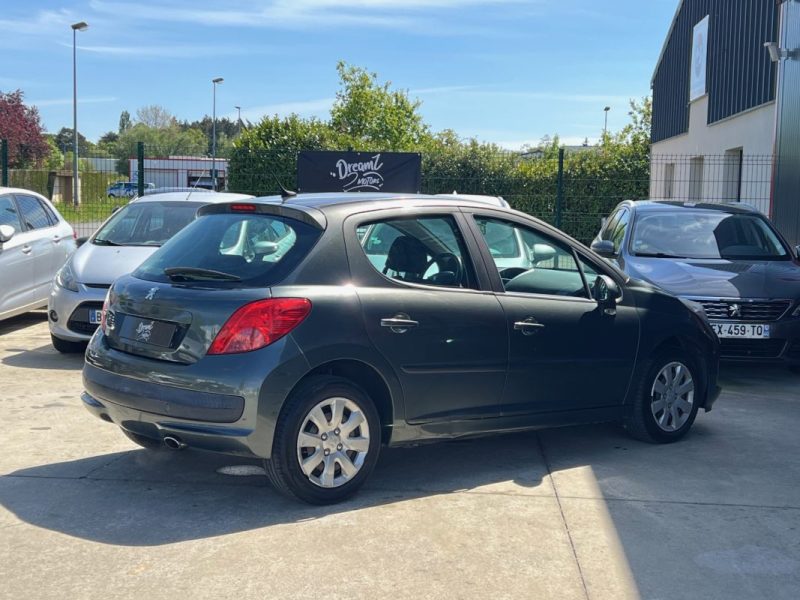 Peugeot 207 1.4 VTi Premium / Garantie 3/12 Mois