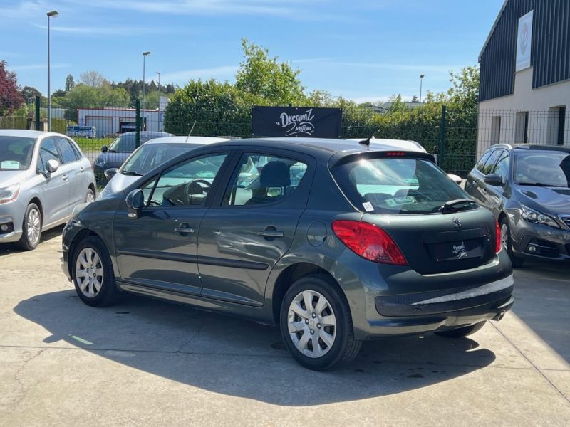Peugeot 207 1.4 VTi Premium / Garantie 3/12 Mois