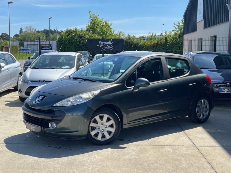 Peugeot 207 1.4 VTi Premium / Garantie 3/12 Mois