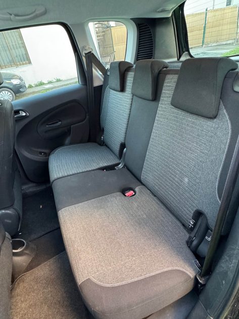 CITROEN C3 1.2 PURETECH 110 FEEL EDITION/attelage/ GARANTIE 12 MOIS 