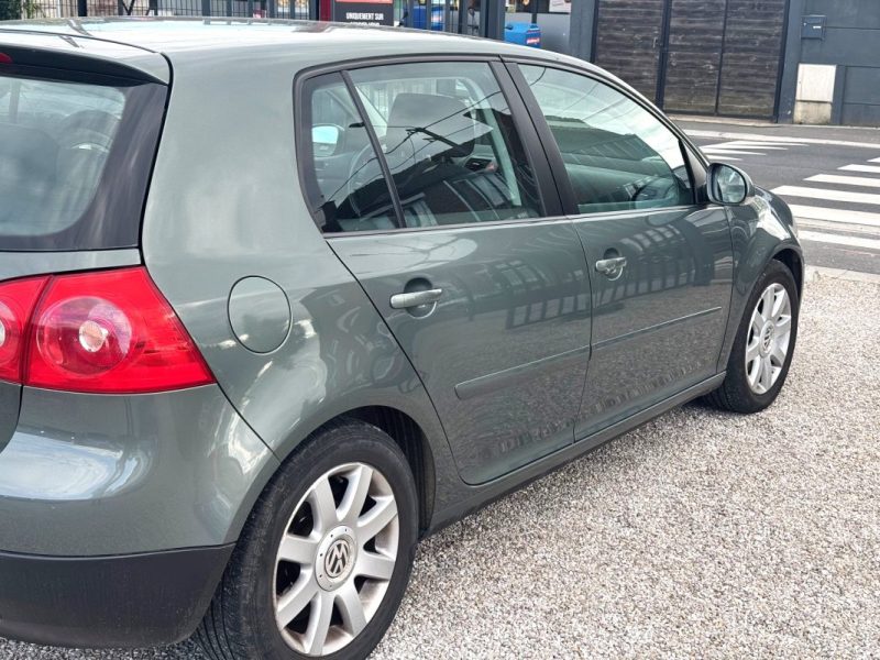 VOLKSWAGEN GOLF V 1.9 TDI 105CV 