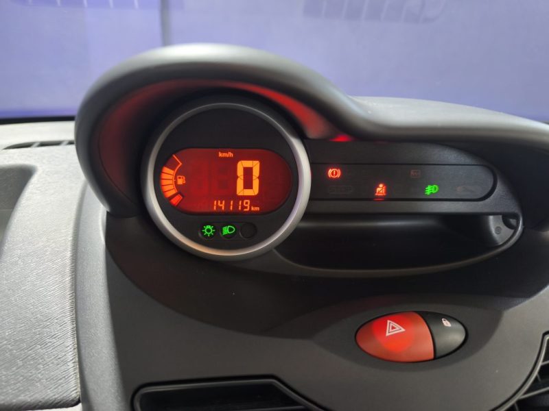 RENAULT TWINGO II 1.2 75Cv  édition WALKMAN 1er MAIN 14.119km 2011