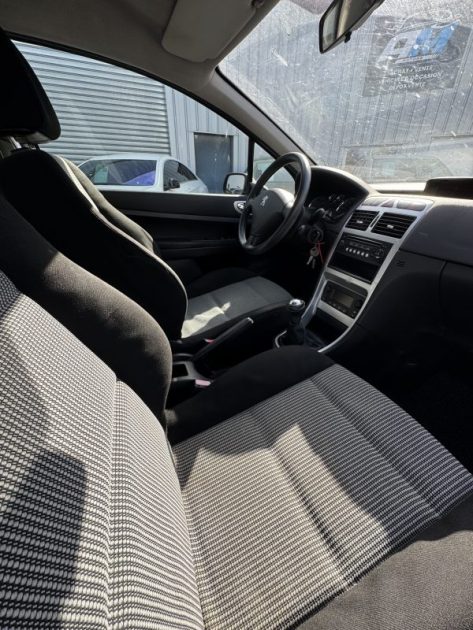 PEUGEOT 307 1.6 HDI 90CV CONFORT 3P 2006