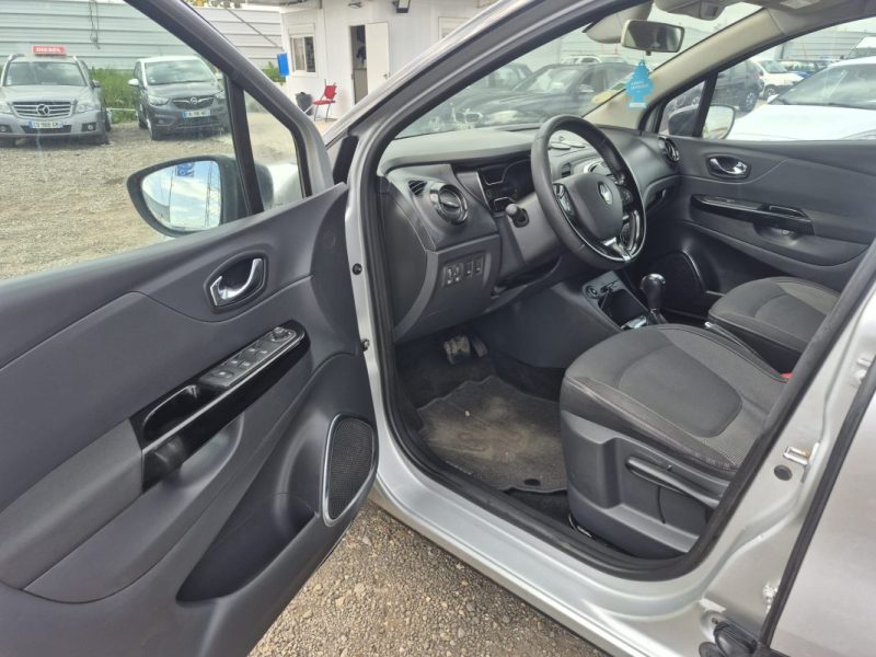  RENAULT Captur I 1.5 dCi EDC6  90 cv Boîte auto