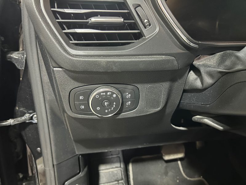 FORD FOCUS 4 1.0 ECOBOOST 125 TREND BUSINESS BA 02/2022 PRIX TTC 8990 € PRIX HT : 7491 €