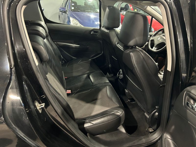 PEUGEOT 308  1.6 HDI 90CH 