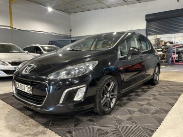 PEUGEOT 308  1.6 HDI 90CH 