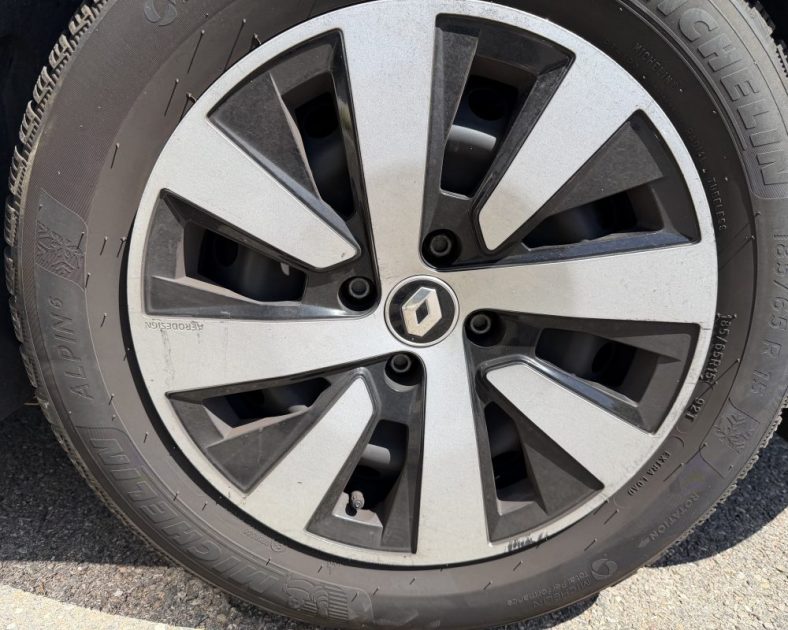 RENAULT Clio 5 SOCIÉTÉ BUSINESS TCE 90 CH 2 PLACES - CARPLAY