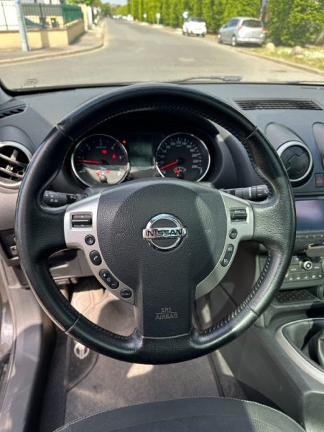 NISSAN QASHQAI 1.5 DCI 110CV / Toit Pano / Caméra / Clim / Paiement 4X ou 10X  Possible