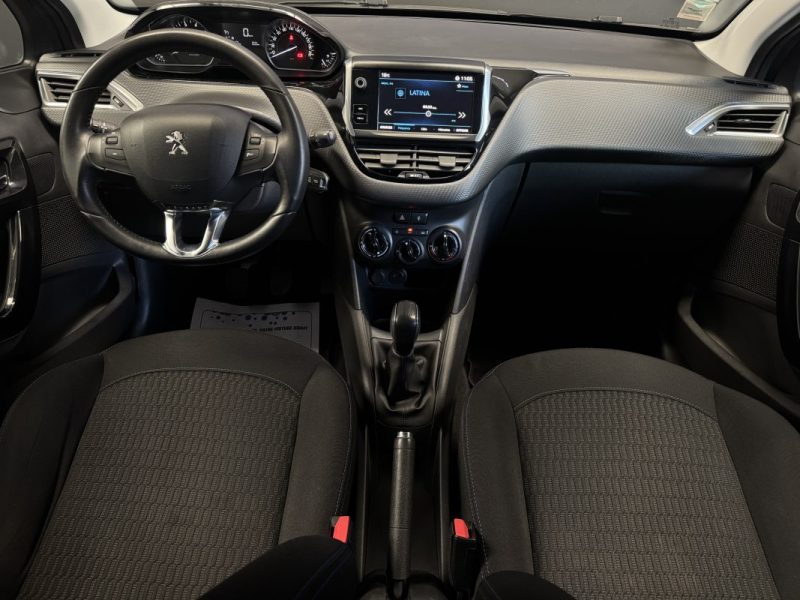 PEUGEOT 208 1.2 PURETECH 82ch STYLE 5P 2018