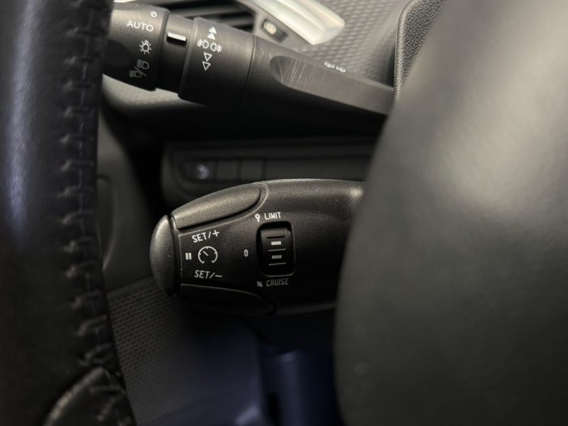 PEUGEOT 208 1.2 PURETECH 82ch STYLE 5P 2018